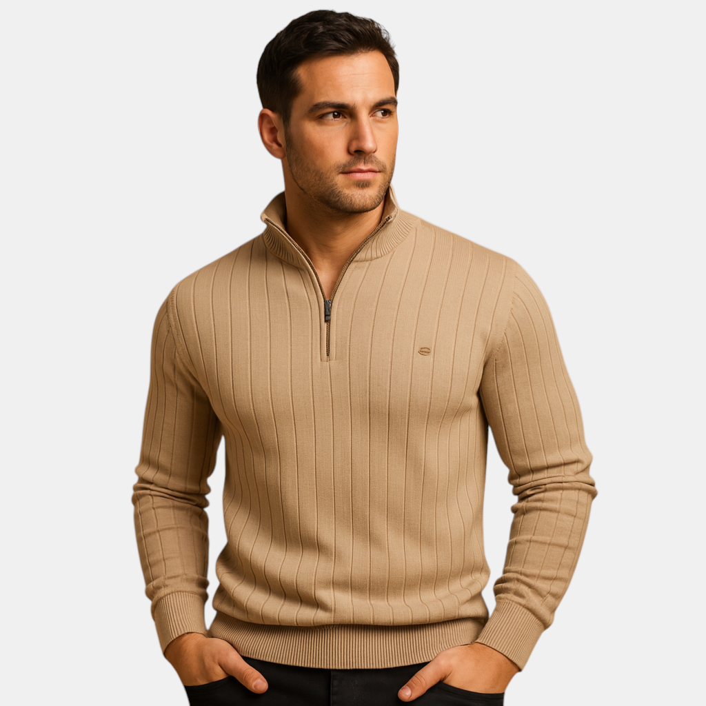 Gebreide heren trui met halve rits en hoge kraag, warme stof en slanke pasvorm. Ideaal voor casual en elegante looks in de herfst en winter.