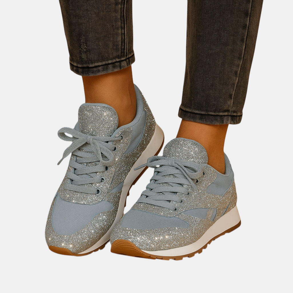 Glitter sneakers voor dames met pailletten en vetersluiting, ideaal voor een feestelijke en stijlvolle look.