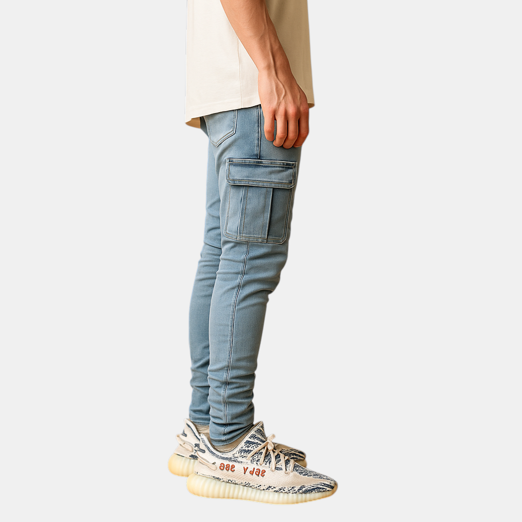 Losvallende katoenen-linnen herenbroek in neutrale kleuren, ideaal voor zomerse dagen en dagelijks gebruik met ademend draagcomfort.
