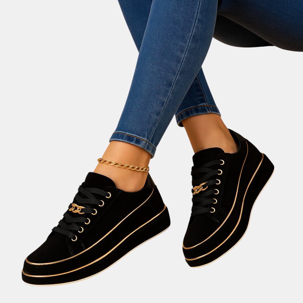 Stijlvolle witte sneakers met gouden accent voor dames, geschikt voor dagelijks gebruik en casual gelegenheden.