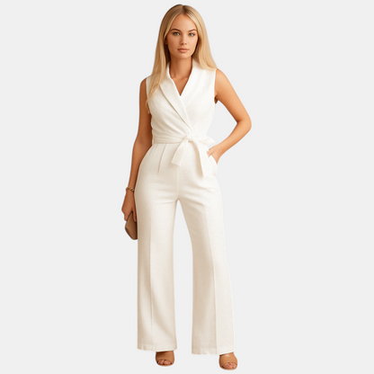 Elegante dames jumpsuit met wikkelstijl, getailleerde pasvorm en wijde pijpen, ideaal voor zakelijke of formele gelegenheden.