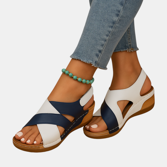 Luxueuze wandelsandalen voor dames met lichtgewicht, ademend materiaal en zachte voering.
