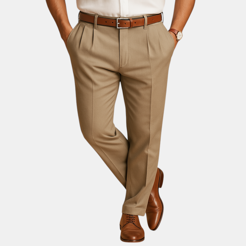 Casual chino broek voor heren met elegante pasvorm, ideaal voor werk, diner of vrije tijd in beige, blauw, antraciet of olijfgroen.