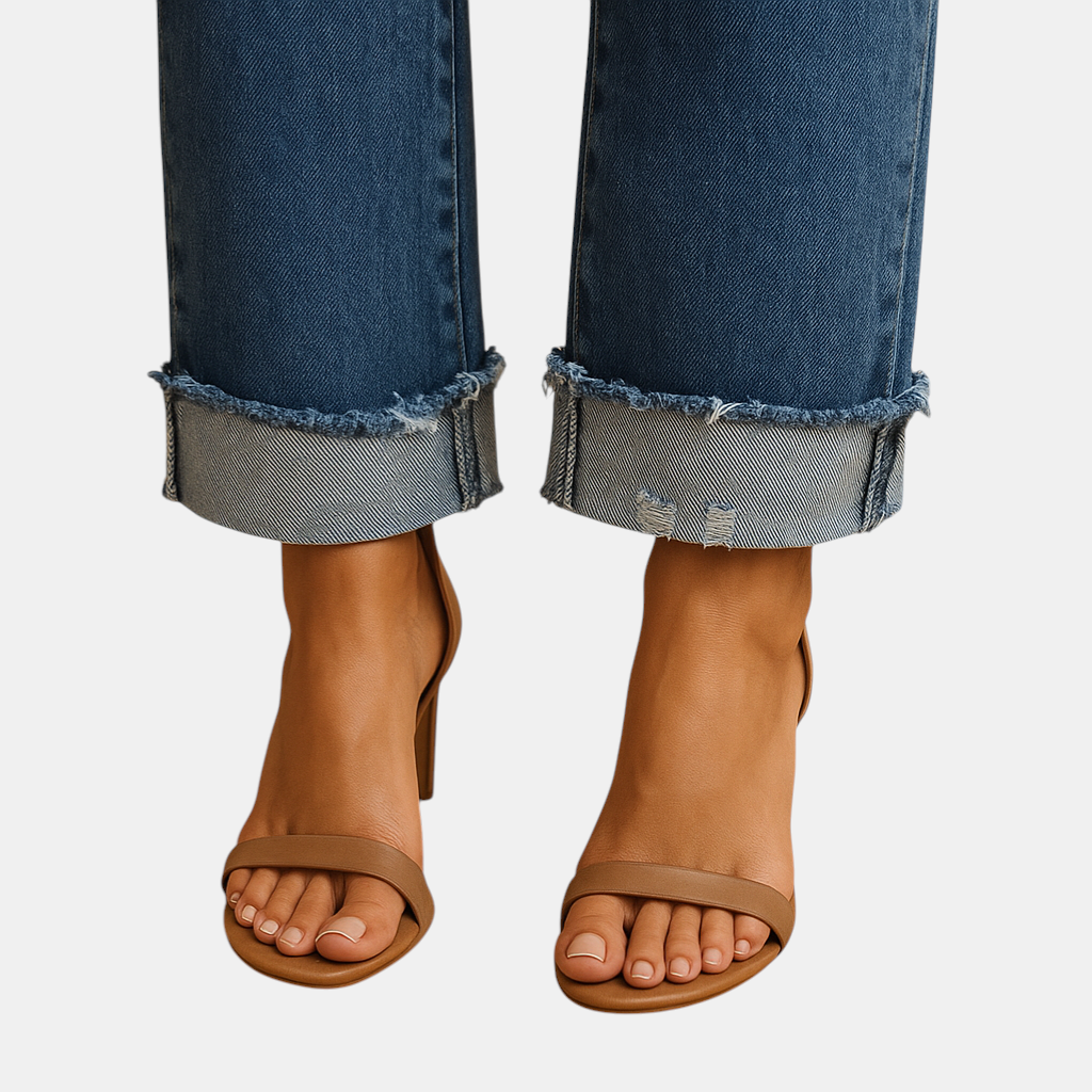 Comfortabele damesjeans met onregelmatige tailleband en relaxed fit, perfect voor casual en dagelijkse outfits.