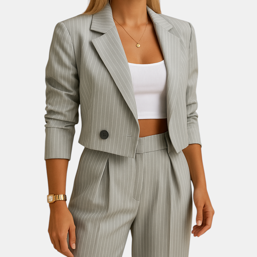 Dames blazer- en broekenset in blauw of grijs, elegant en comfortabel voor formele of casual momenten