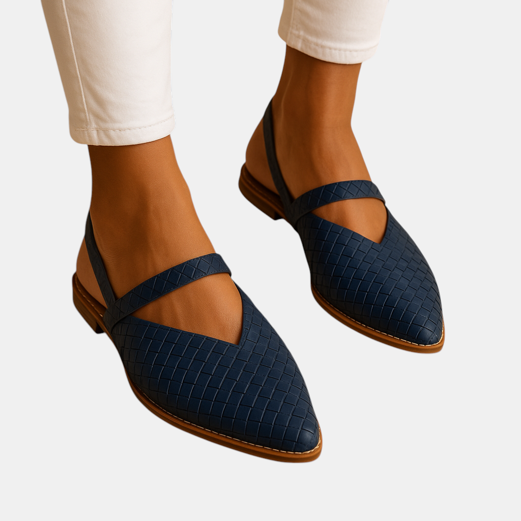 Elegant women's slipper sandals with soft insoles, sophisticated finish and cozy fit for everyday or formal events