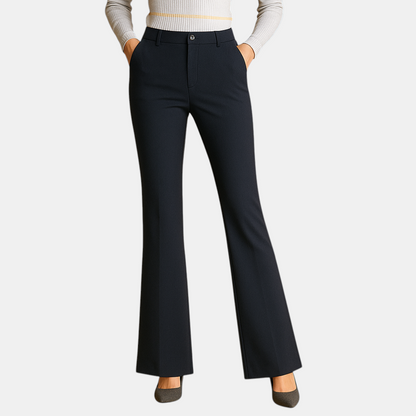 Dames flared broek met hoge taille, slanke pasvorm en wijde pijpen – ideaal voor casual, zakelijke en formele outfits.