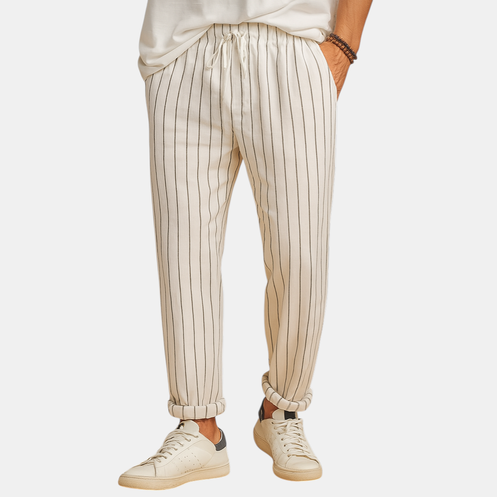 Casual herenbroek met strepen en trekkoord, perfect voor een ontspannen en stijlvolle zomerse outfit.