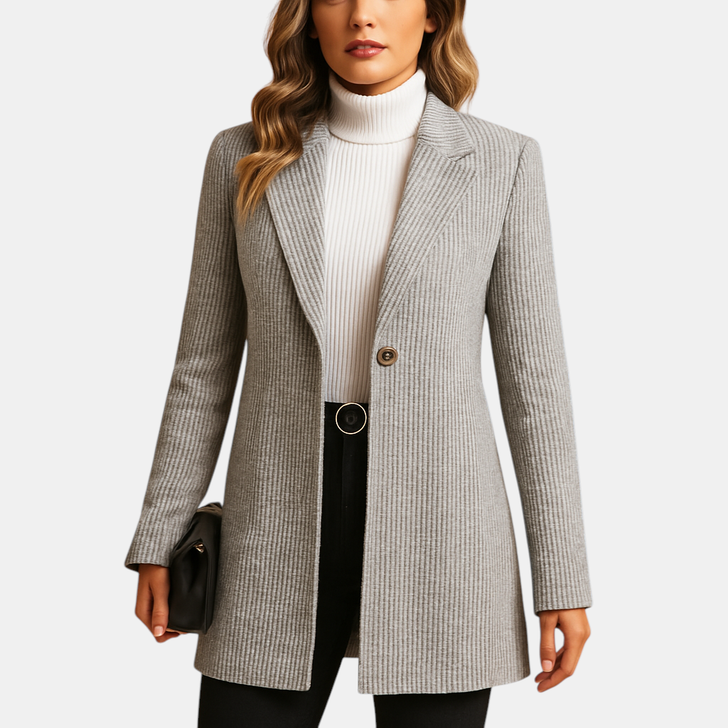 Elegante getailleerde damesblazer met lange mouwen, ideaal voor zakelijke bijeenkomsten of formele gelegenheden.