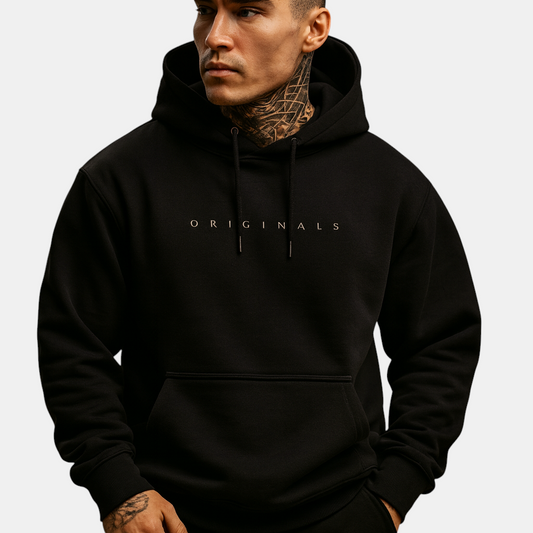 Heren hoodie met capuchon in zwart, wit en geel, comfortabel en warm, ideaal voor casual en sportieve looks tijdens de herfst en winter.