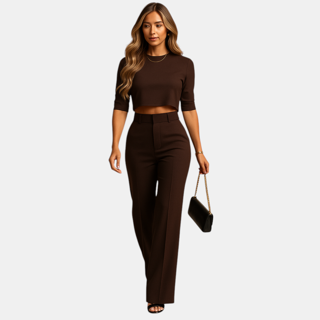 Luxurious autumn outfit for women with a cropped top and tailored trousers made from high-quality, warm fabrics perfect for e