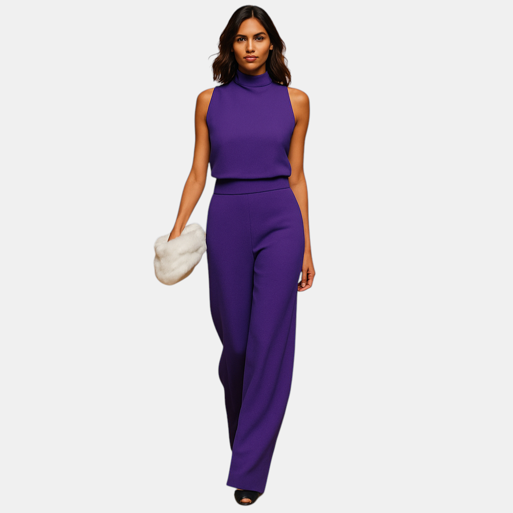 Stijlvolle dames jumpsuit met hoge taille, halterhals en wijde pijpen – ideaal voor feestelijke gelegenheden en avondjes uit.