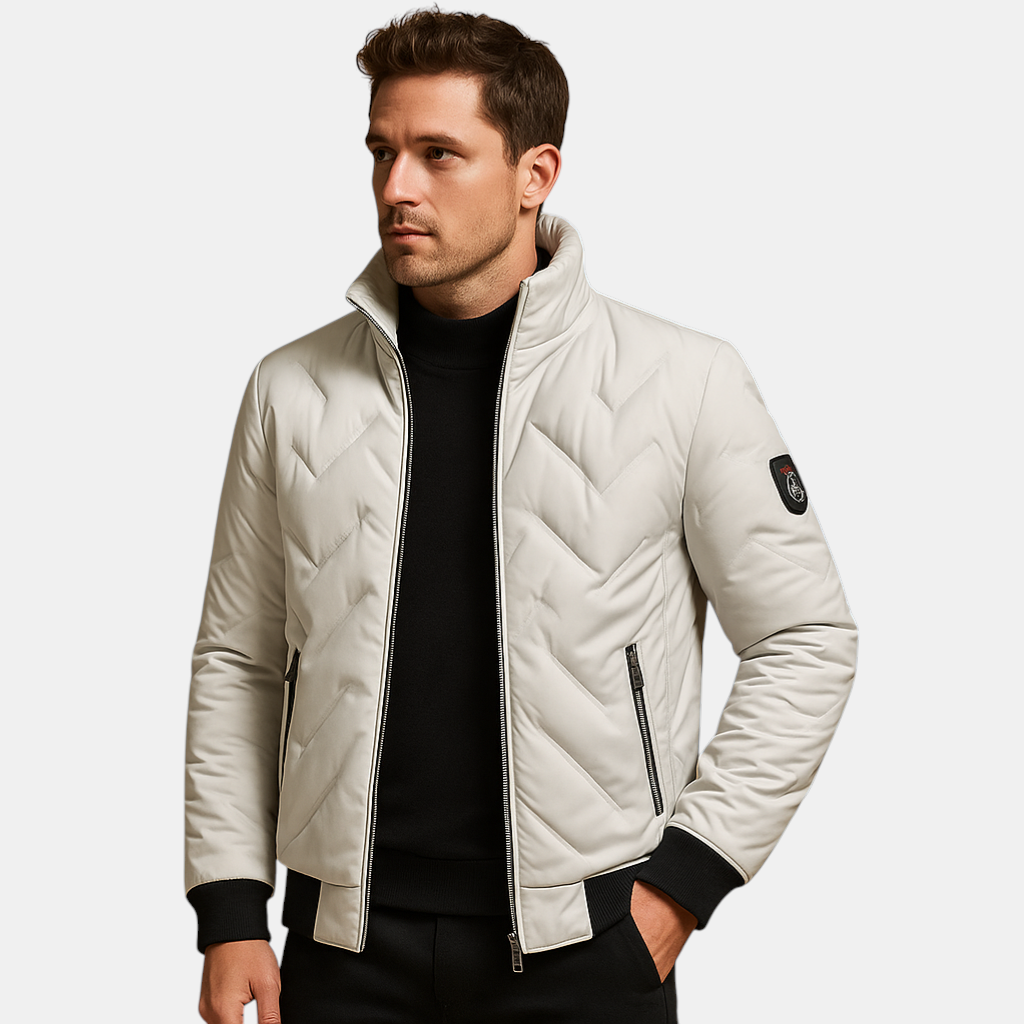 Klassieke pufferjas voor heren met gewatteerd design en comfortabele pasvorm, ideaal voor koude dagen en veelzijdig te combineren.