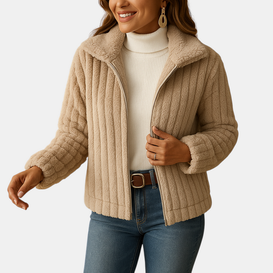 Lang fleece vest voor dames met opstaande kraag en zakken, ideaal voor casual outfits en frisse dagen.