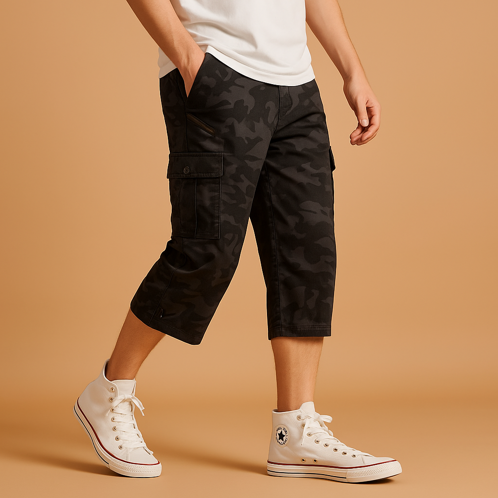 Luxury cotton cargo short for men in breathable fabric with multiple pockets, perfect for summer outdoor activities or casual