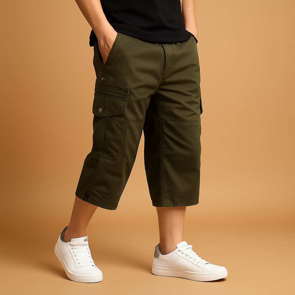 Luxury cotton cargo short for men in breathable fabric with multiple pockets, perfect for summer outdoor activities or casual