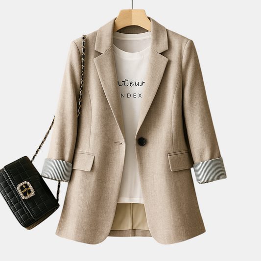 Casual damesblazer met lange mouwen en getailleerde pasvorm, ideaal voor kantoor of een chique dagelijkse look.
