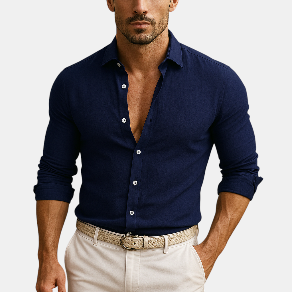 Lichtgewicht herenoverhemd met button-down kraag en klassieke manchetten, ideaal voor zowel werk als zomerse vrijetijdskleding.