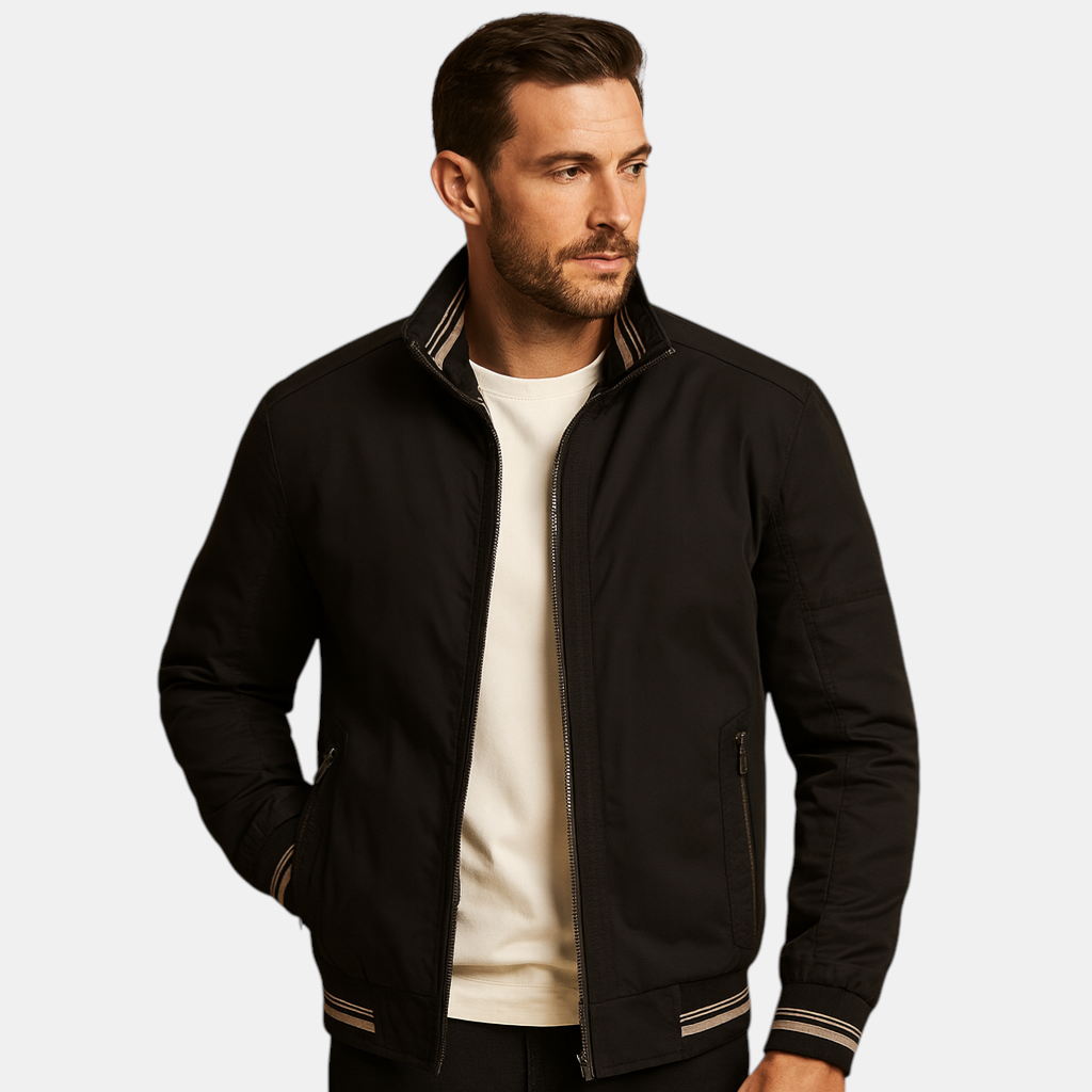 Lichtgewicht zomerjas met modern design voor heren, ademend en veelzijdig te combineren, ideaal voor lente en zomer bij casual en formele gelegenheden.