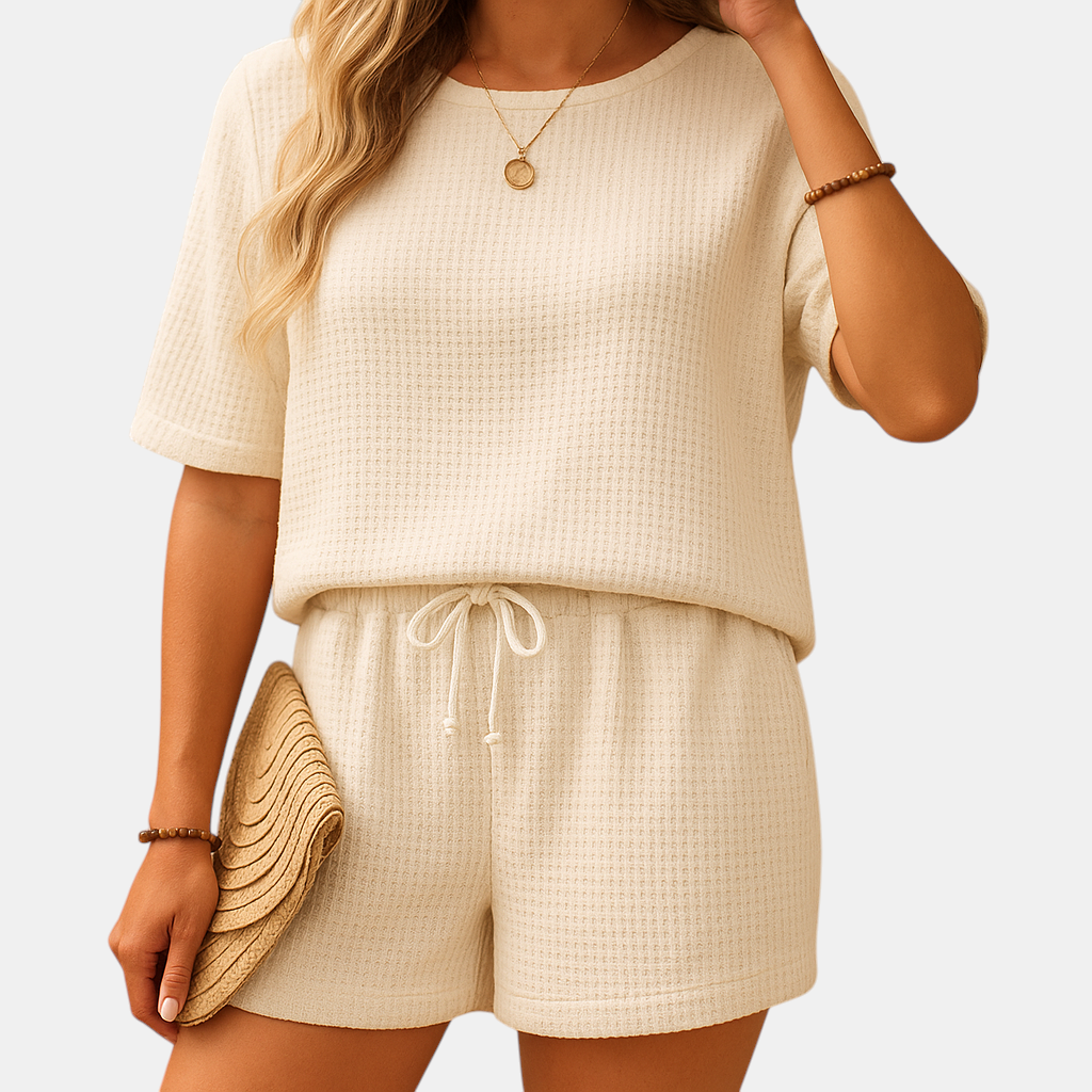 Sophisticated loose fit loungewear set for women, perfect for leisure time
