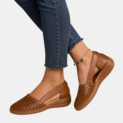 Stijlvolle instapstappen met cut-outs voor dames, perfect voor zomerse dagen en elke dag