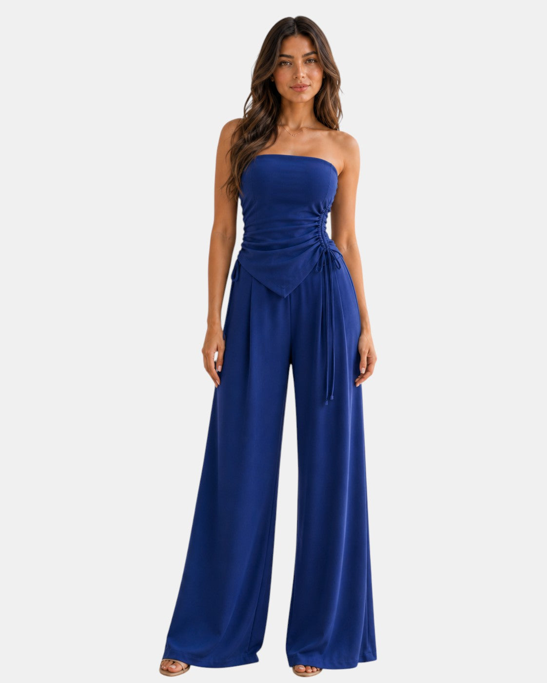 Luxen-Amsterdam blauwe strapless top met ruches en wijde pijpen broek, verstelbaar strikdetail, elegante zomerse set.