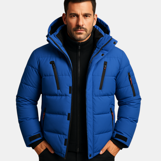 Heren winterjas met waterdichte buitenlaag, warme voering en verstelbare capuchon, geschikt voor regen, kou en dagelijks gebruik.