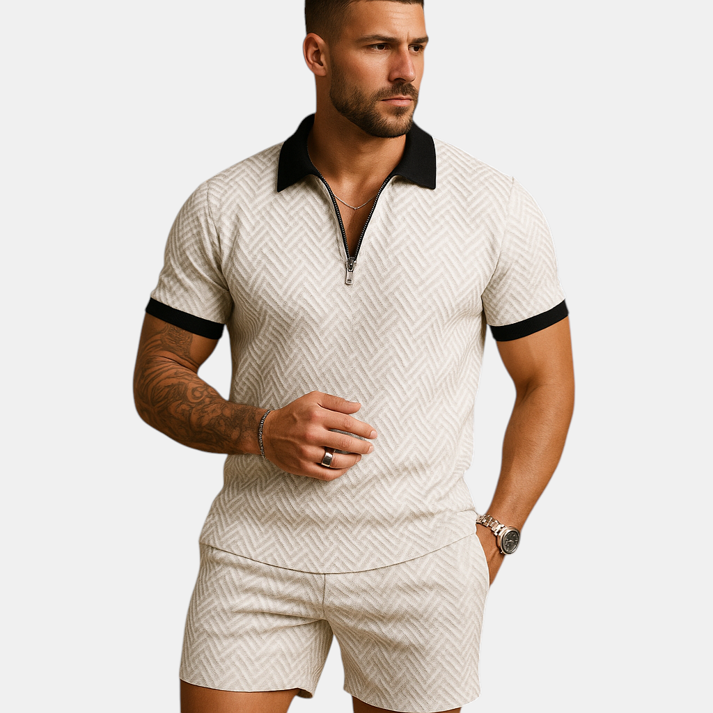 Zomerset voor heren met licht T-shirt en short met rits, ideaal voor ontspannen zomerdagen, strand en casual momenten.