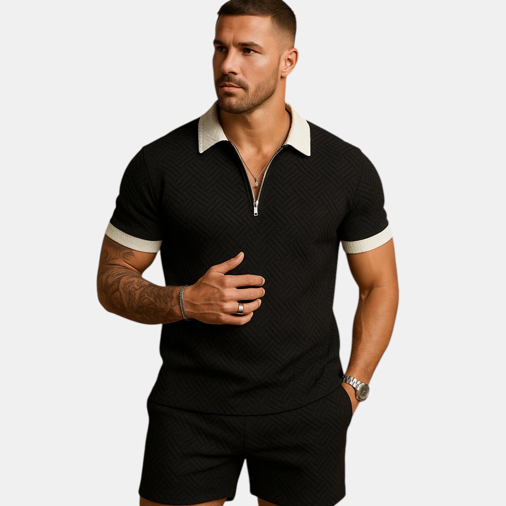 Zomerset voor heren met licht T-shirt en short met rits, ideaal voor ontspannen zomerdagen, strand en casual momenten.